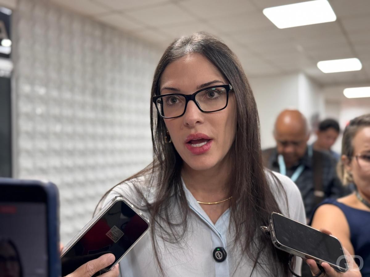 Janaina diz que não depende de palanque para disputar o Senado