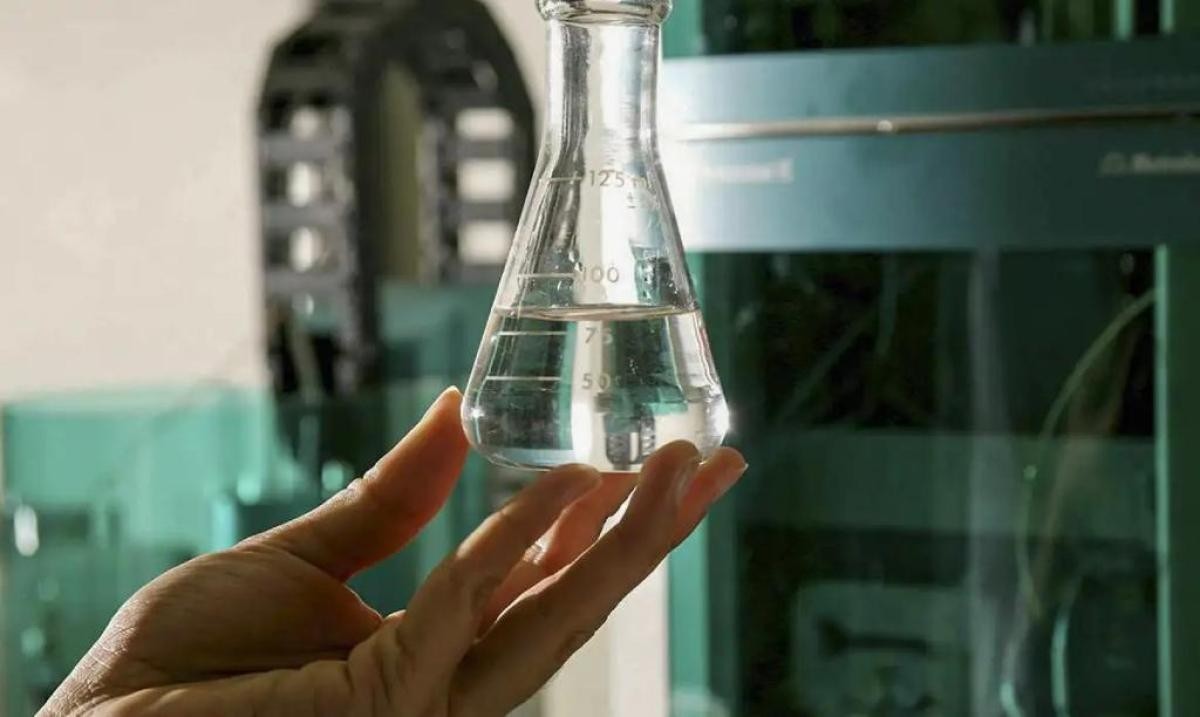 Dois casos de intoxicação por metanol são investigados em MT