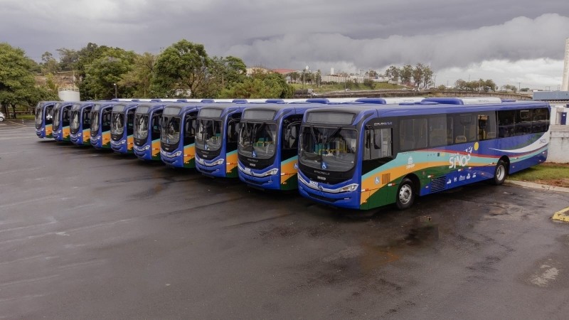 Prefeitura de Sinop entrega 20 ônibus novos e tecnológicos para o transporte público coletivo 