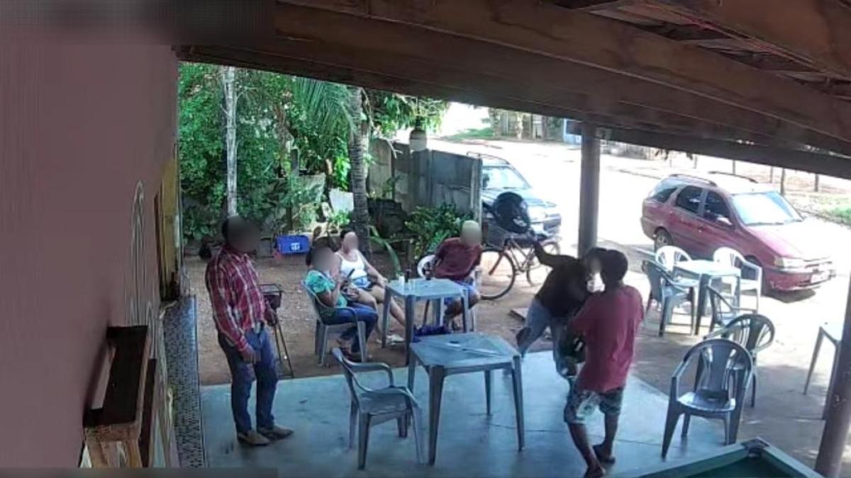 Mulher é indiciada após matar homem com golpes de capacete em Cocalinho