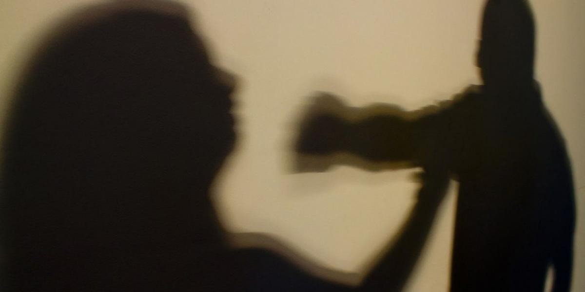 Homem é preso após tentar matar mulher e agredir filho de 6 meses