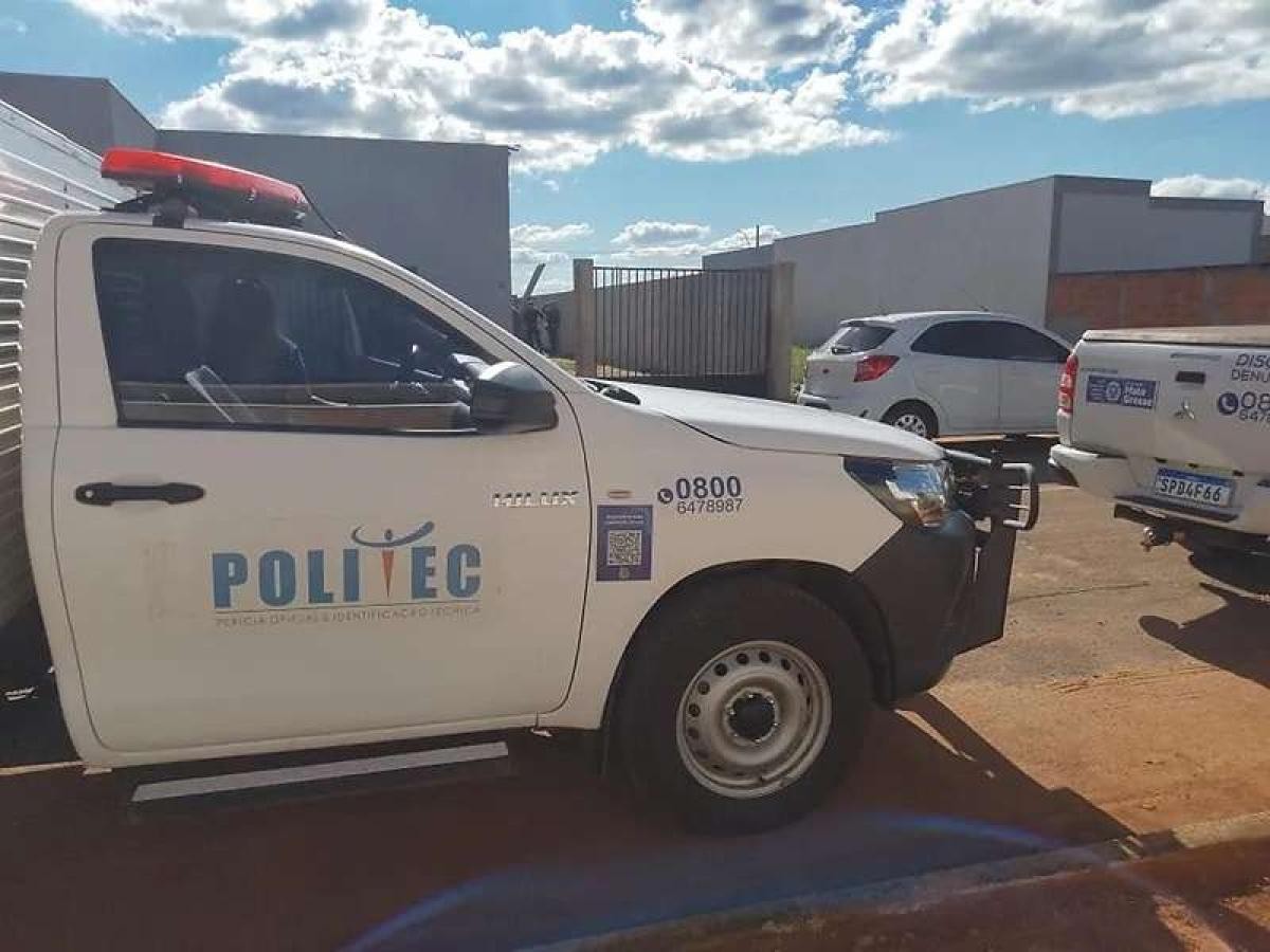 Ataque a tiros deixa um morto e dois feridos