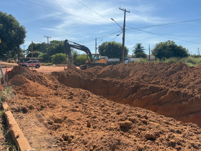Prefeitura de Sinop assina ordem de serviço para asfaltamento de 13 pontos da cidade
