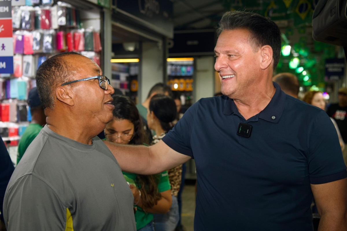 Fávaro garante R$ 10 mi para reconstruir Shopping Popular e visita obras