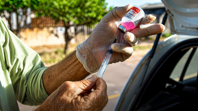 Prefeitura de Sinop divulga cronograma semanal da vacinação antirrábica itinerante nos bairros