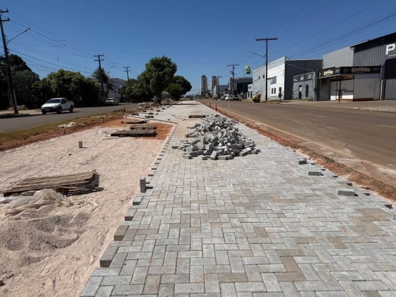 Prefeitura de Sinop amplia vagas de estacionamento e reforça mobilidade na Avenida Joaquim Socreppa