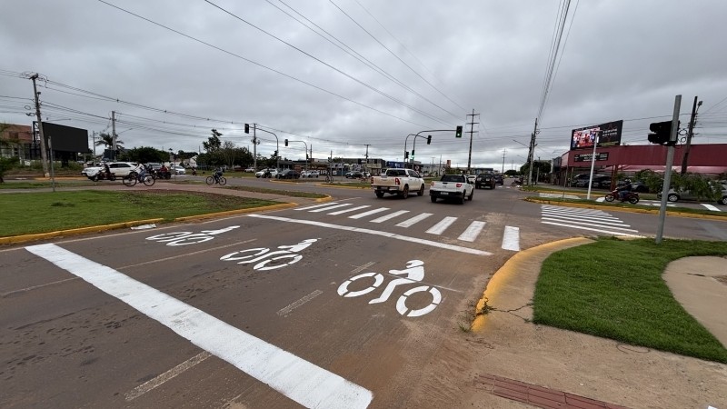 Prefeitura de Sinop amplia sinalização semafórica com instalação de 9 novos conjuntos