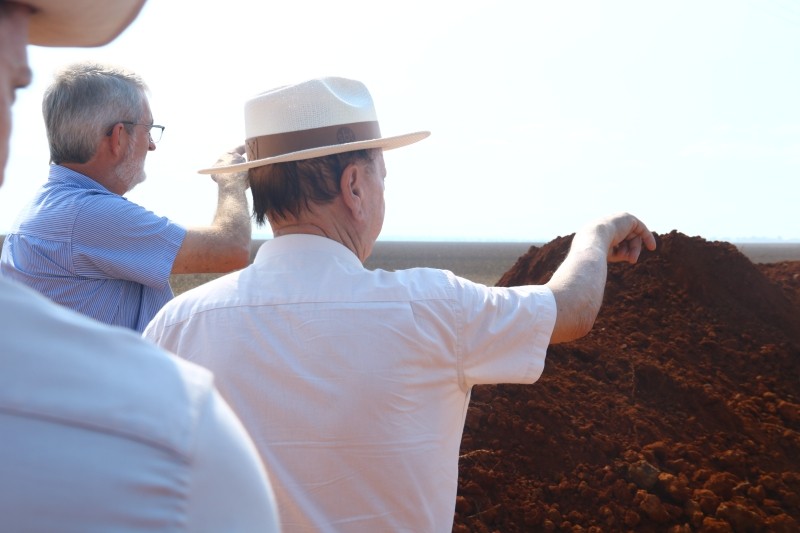 Prefeito Roberto Dorner confirma repasse federal e garante continuidade das obras da André Maggi